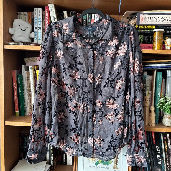 Modcloth Size Extra Large Sheer Grey Button Front blouse with floral pattern - Picture 1 of 5